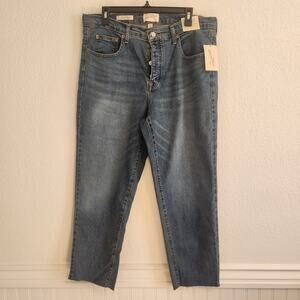 Universal Thread Women's Size 16 Short 80s‎ Slim Frayed bottom Jeans NWT